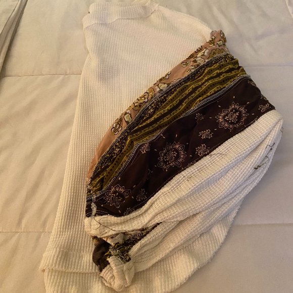 TOP - Picture 2 of 4